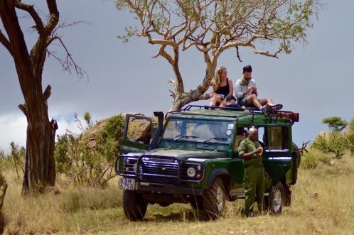 Land Rover 4x4 Jeep Safari Car Hire Nairobi Kenya
